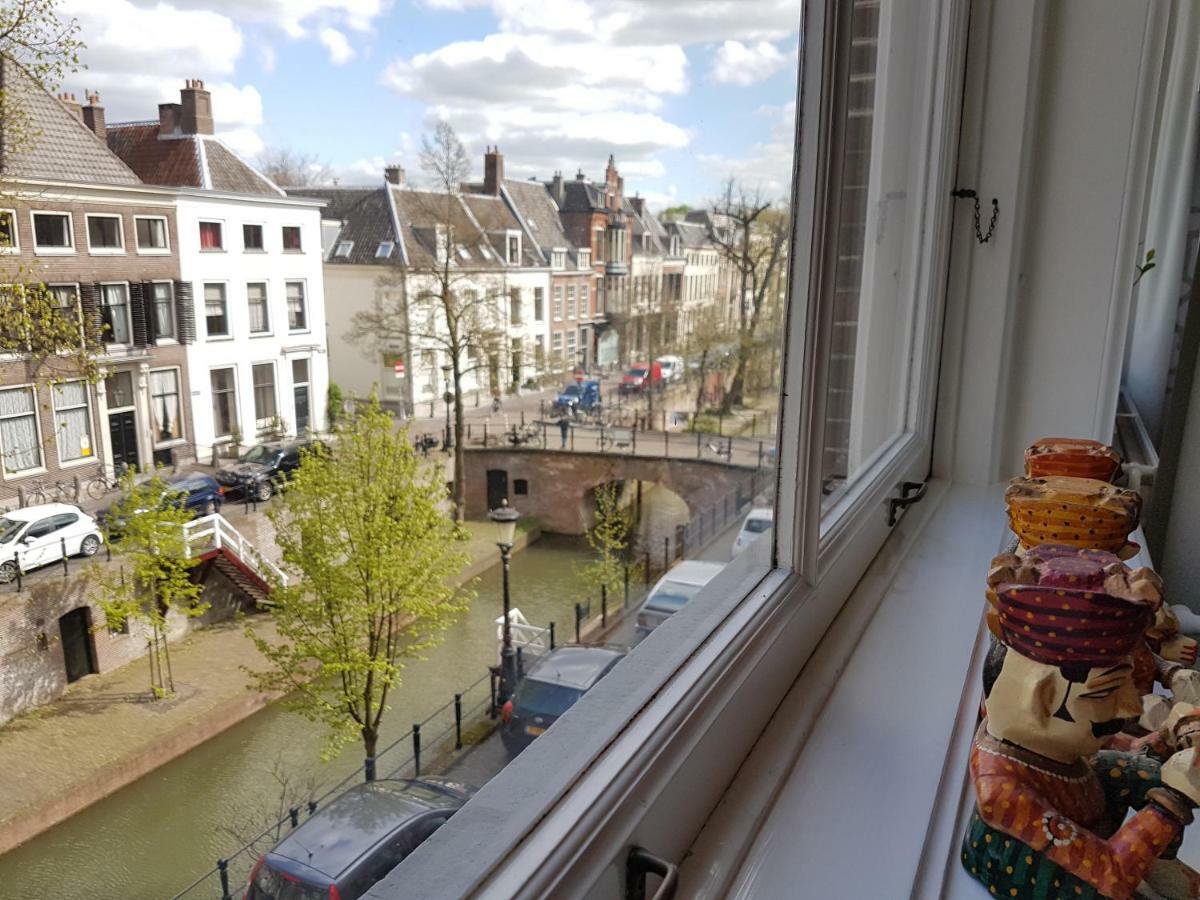 Large Historical Apartment & Canal Terrace Utrecht Extérieur photo