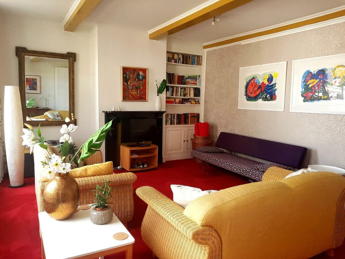 Large Historical Apartment & Canal Terrace Utrecht Extérieur photo