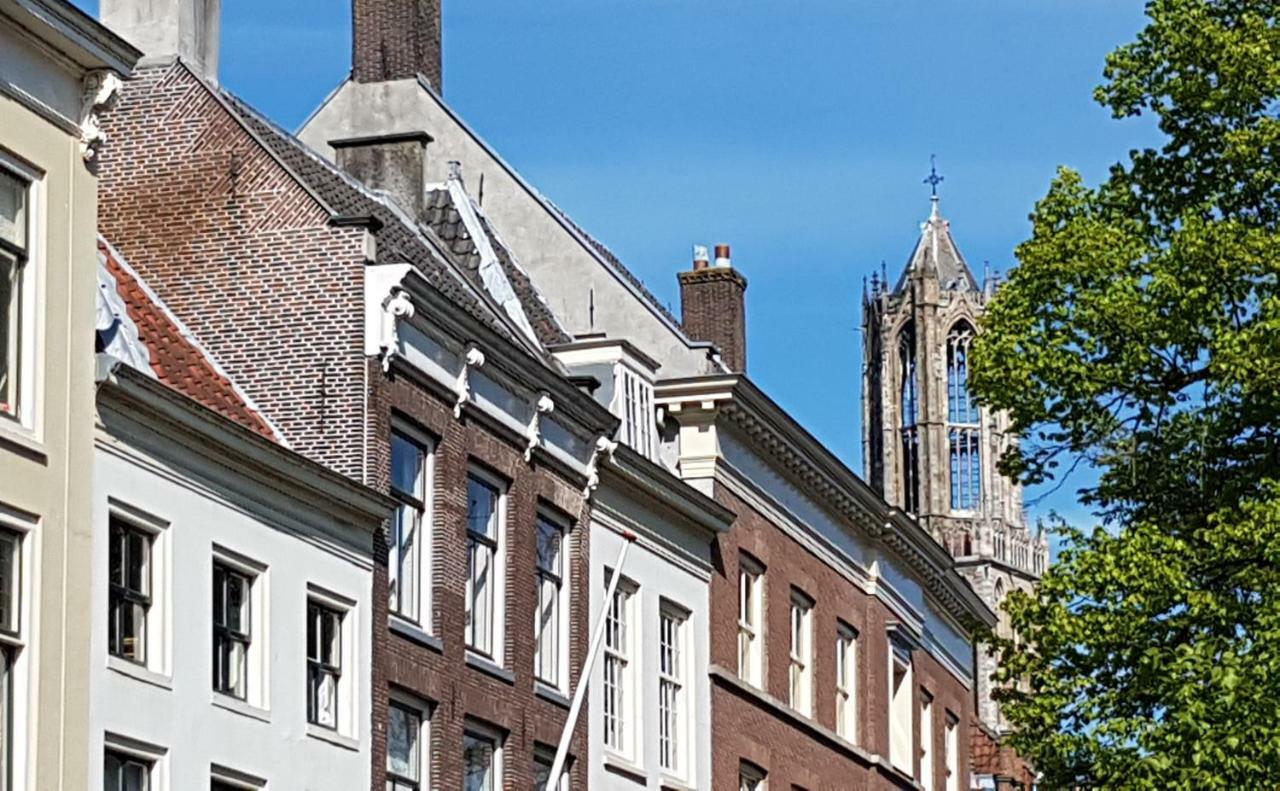 Large Historical Apartment & Canal Terrace Utrecht Extérieur photo